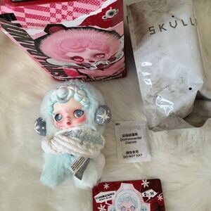 Authentic POP MART Skullpanda Winter Symphony Series - Song of Snow
